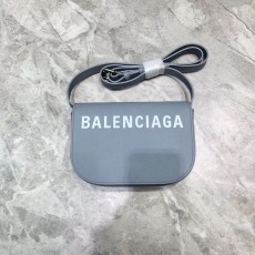 [premium] B 발렌*** 빌데이 크로스백 19CM