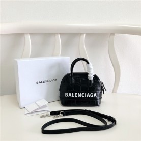 [premium] B 발렌*** 미니 18CM 토트&숄더백