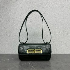 [premium] B 발렌*** 가십 BB장식 텍스처 숄더백