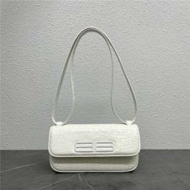 [premium] B 발렌*** 가십 BB장식 텍스처 숄더백