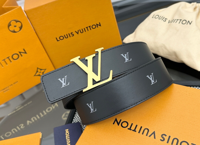 L 루이** LV 이니셜 블라종 (LV Initiales Blason) 40mm 리버서블 벨트 골드