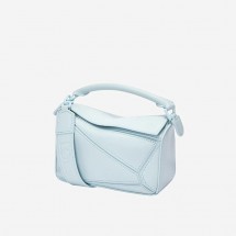 [premium] L 로에* 미니 퍼즐백 사틴 카프스킨 아쿠아마린