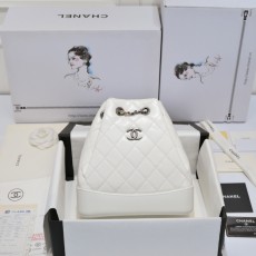 [premium] C 샤* 가브리엘 백팩 스몰 백팩 화이트