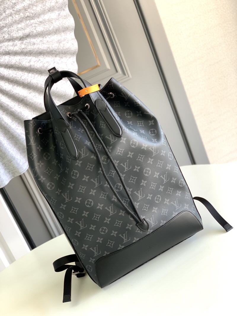 [premium] L 루이비* 프라그먼트 익스플로어 백팩 M40527
