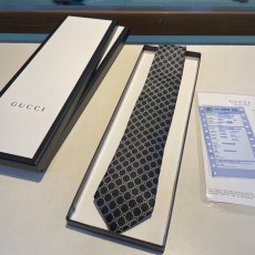 G 구* 남성 타이