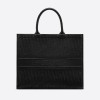 D 디* Book Tote 오블리크 엠보 미디엄 백